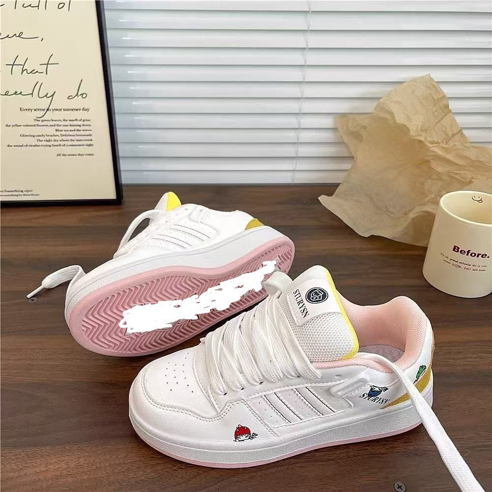 Damen Sneakers mit lustigen Applikationen und rutschfester Sohle