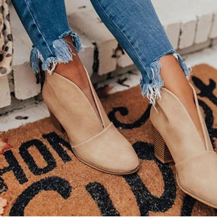 Damen Ankle Boots mit modischem Schnitt und hochwertiger Oberflächenstruktur R&B