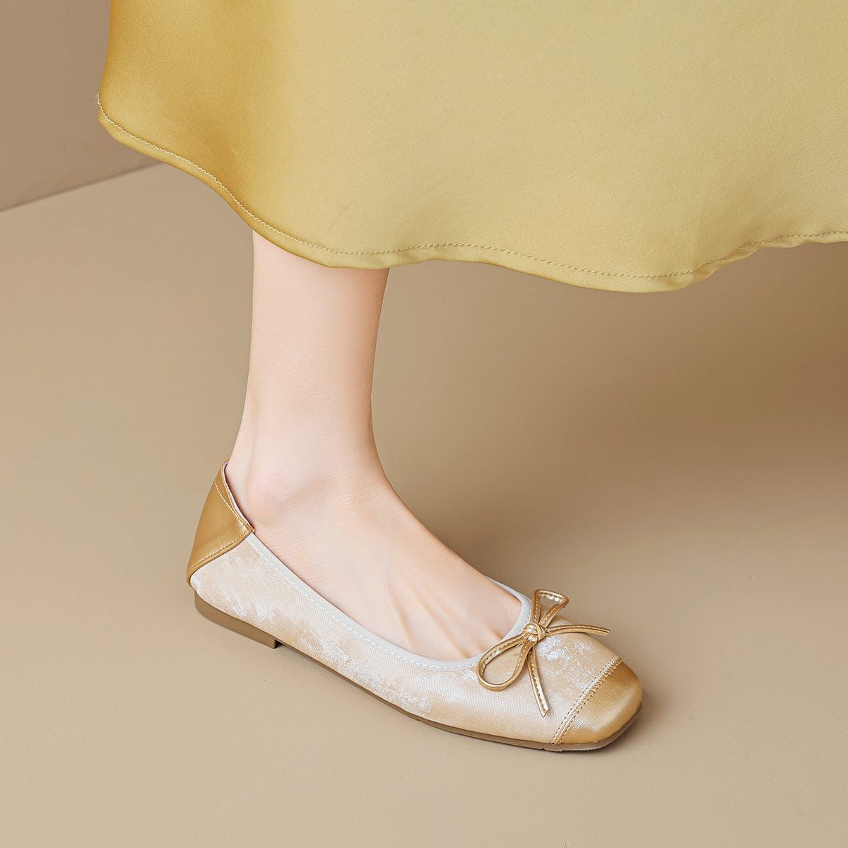 Damen Ballerinas mit schimmerndem Schleifenakzent