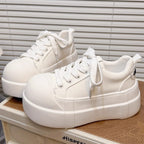 Damen Plattform Sneakers mit trendiger Gummi-Laufsohle und markantem Obermaterial R&B