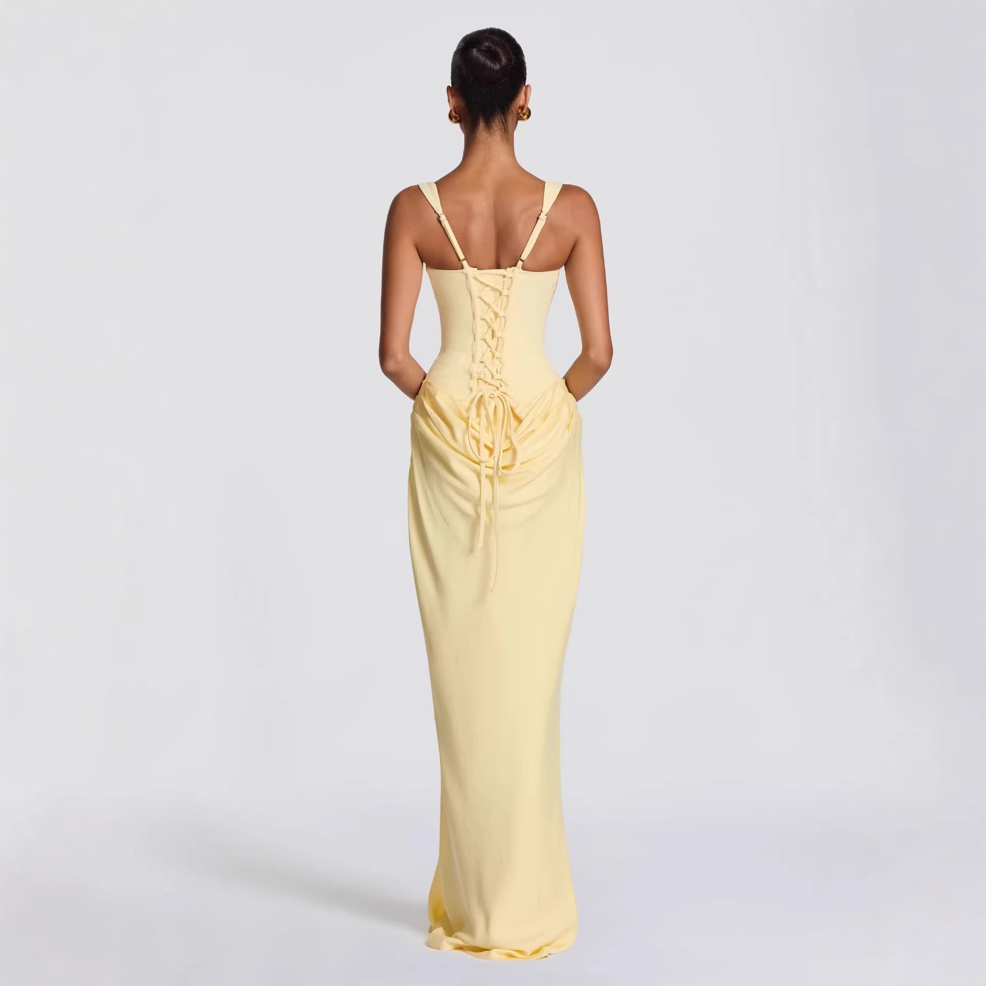 Damen Fließendes Maxi-Kleid mit asymmetrischem Schnitt und raffiniertem Drapé R&B