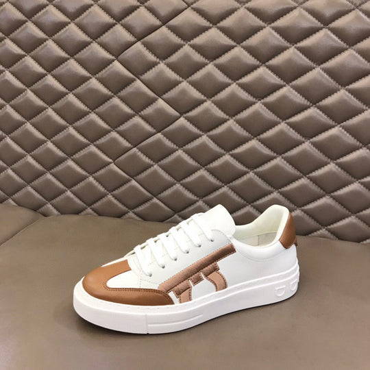 Damen Sportliche Sneakers mit stilvollem Kontrast-Design und gepolsterter Innensohle von R&B