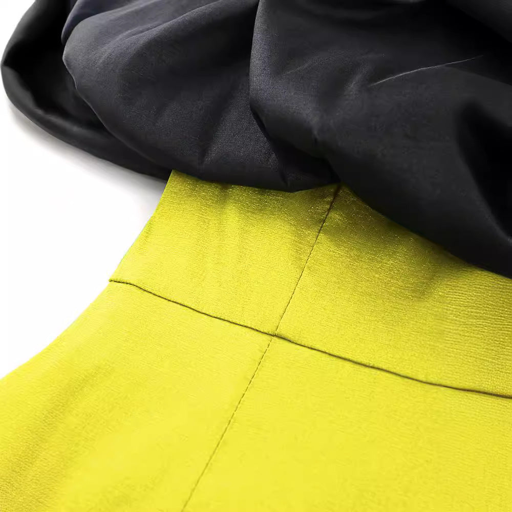 Damen figurbetontes Kleid mit voluminösem Rüschensaum R&B