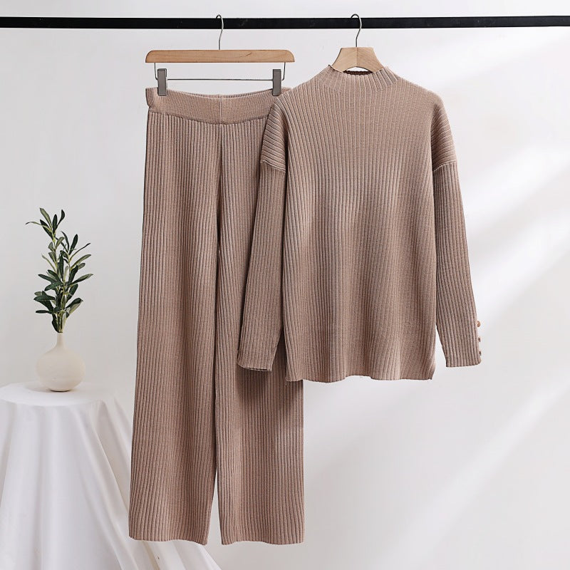 Damen lässiger Strickanzug mit Stehkragen und Knopfdetails R&B