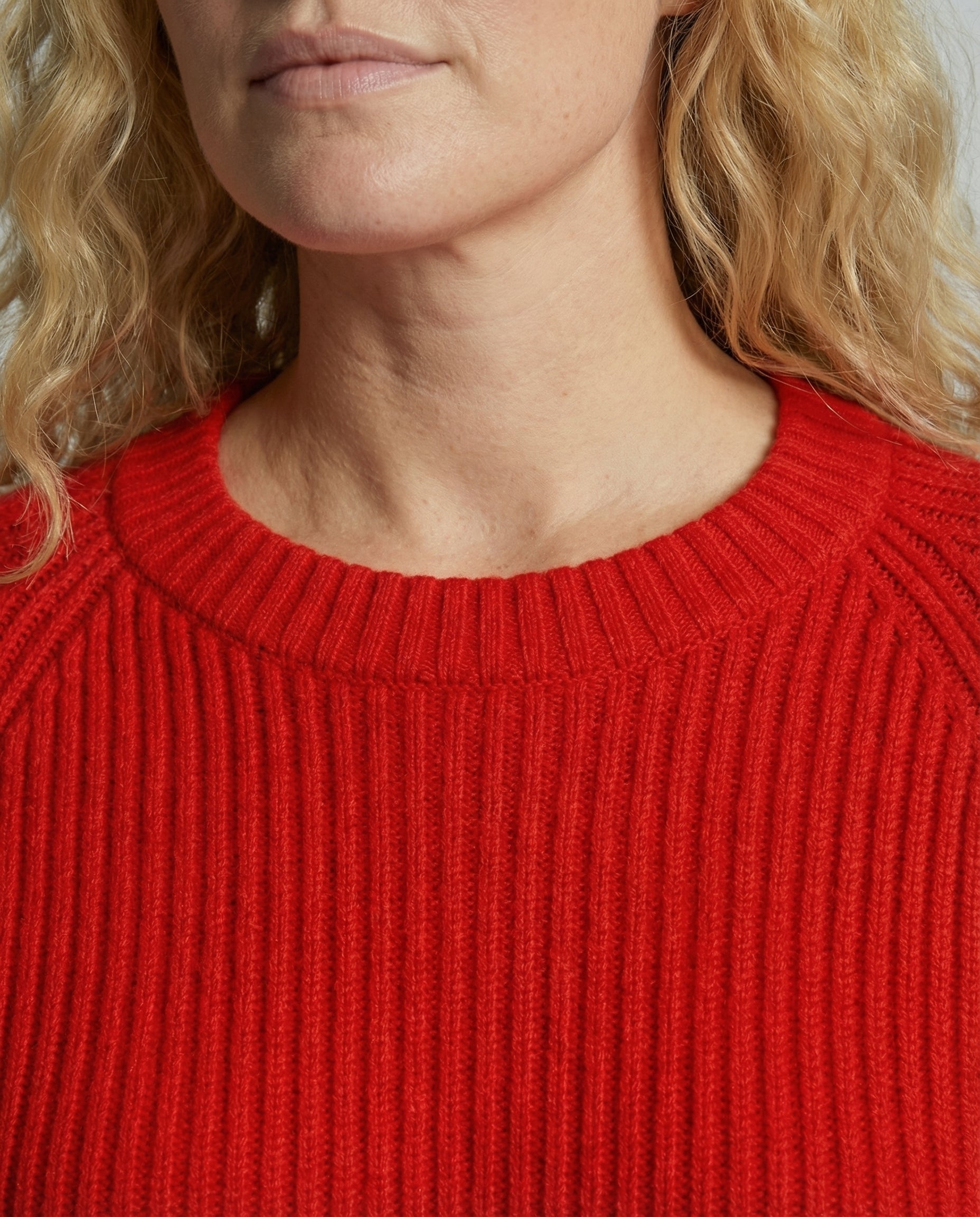 Damen Strickanzug mit weitem Schnitt und eleganten Details R&B