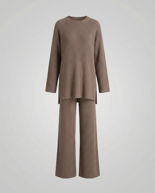 Damen Strickanzug mit weitem Schnitt und eleganten Details R&B