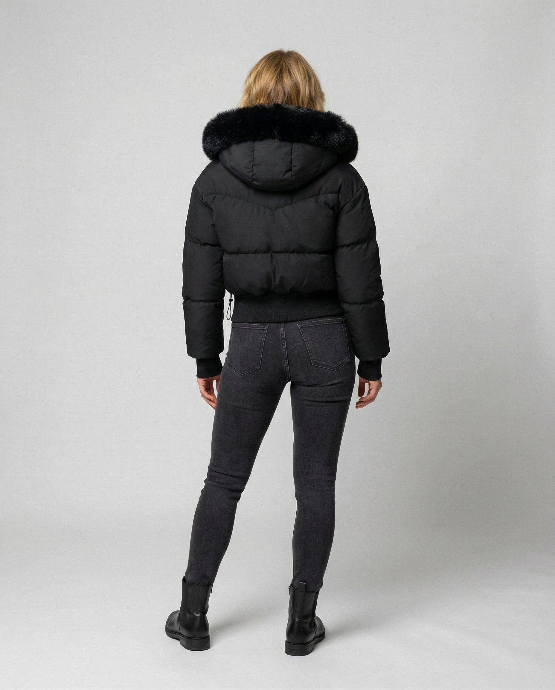 Stylische Warme Cropped Daunenjacke Damen | R&B