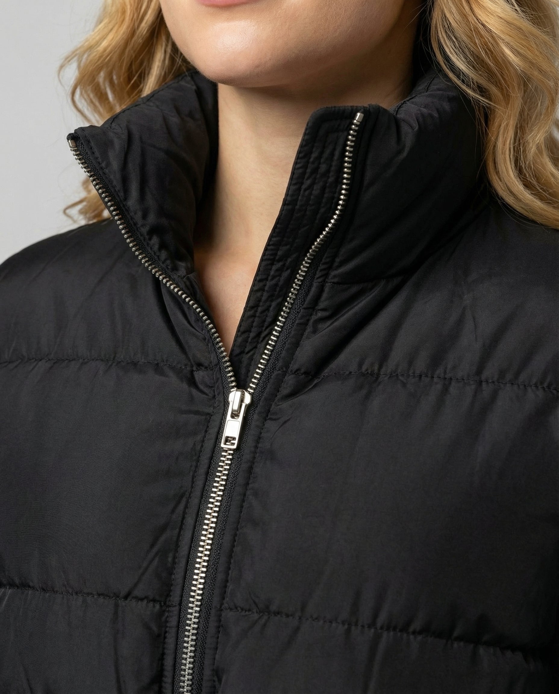 Taillierte Warme Daunenjacke Damen | R&B