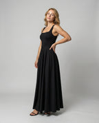 Elegantes Damen Maxikleid mit weichem Schnitt & quadratischem Ausschnitt | R&B