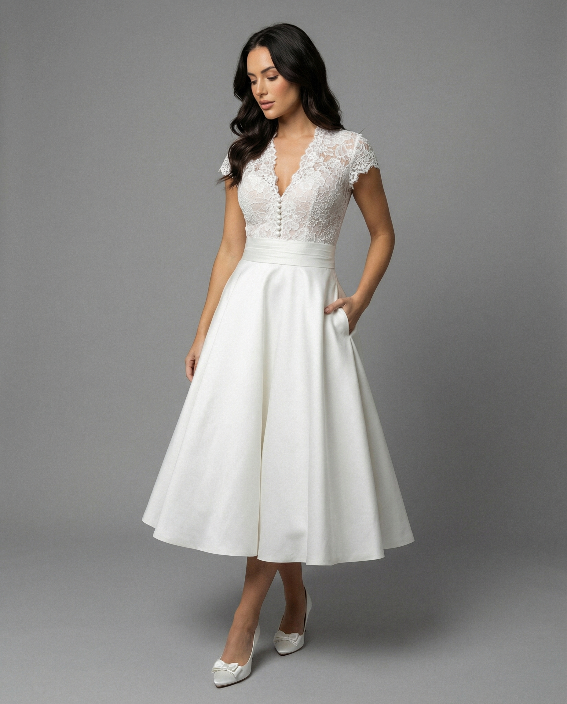 Damen Hochwertiges Hochzeitskleid mit Spitzendetails und schwingendem Rock R&B
