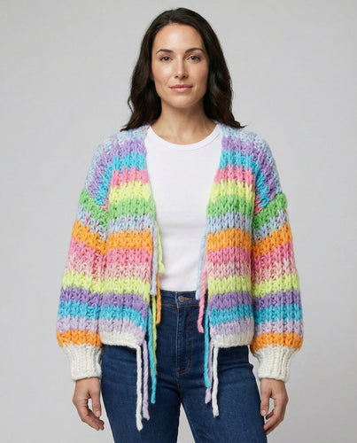 Warmer Stylischer Strick-Cardigan in Regenbogenfarben