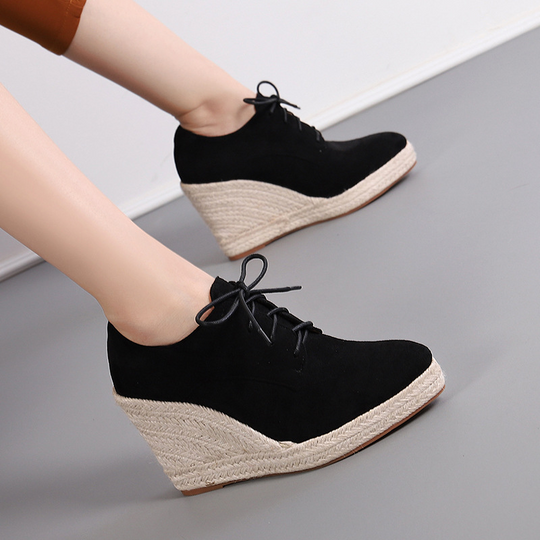 Smarte Ankelstiefel mit Schnürsenkeln R&B