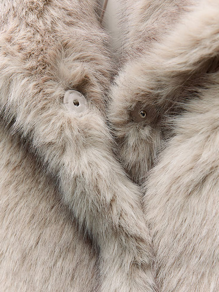R&B | Warme Pelzjacke Für Damen In Stilvollem Design