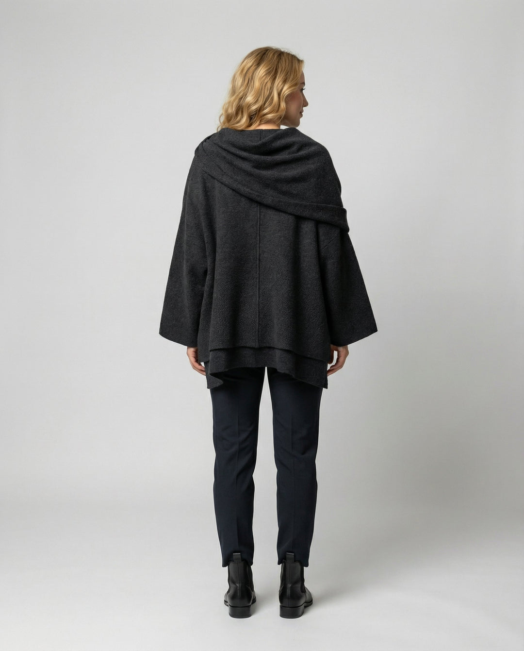 Viral Cape Mantel Damen | R&B