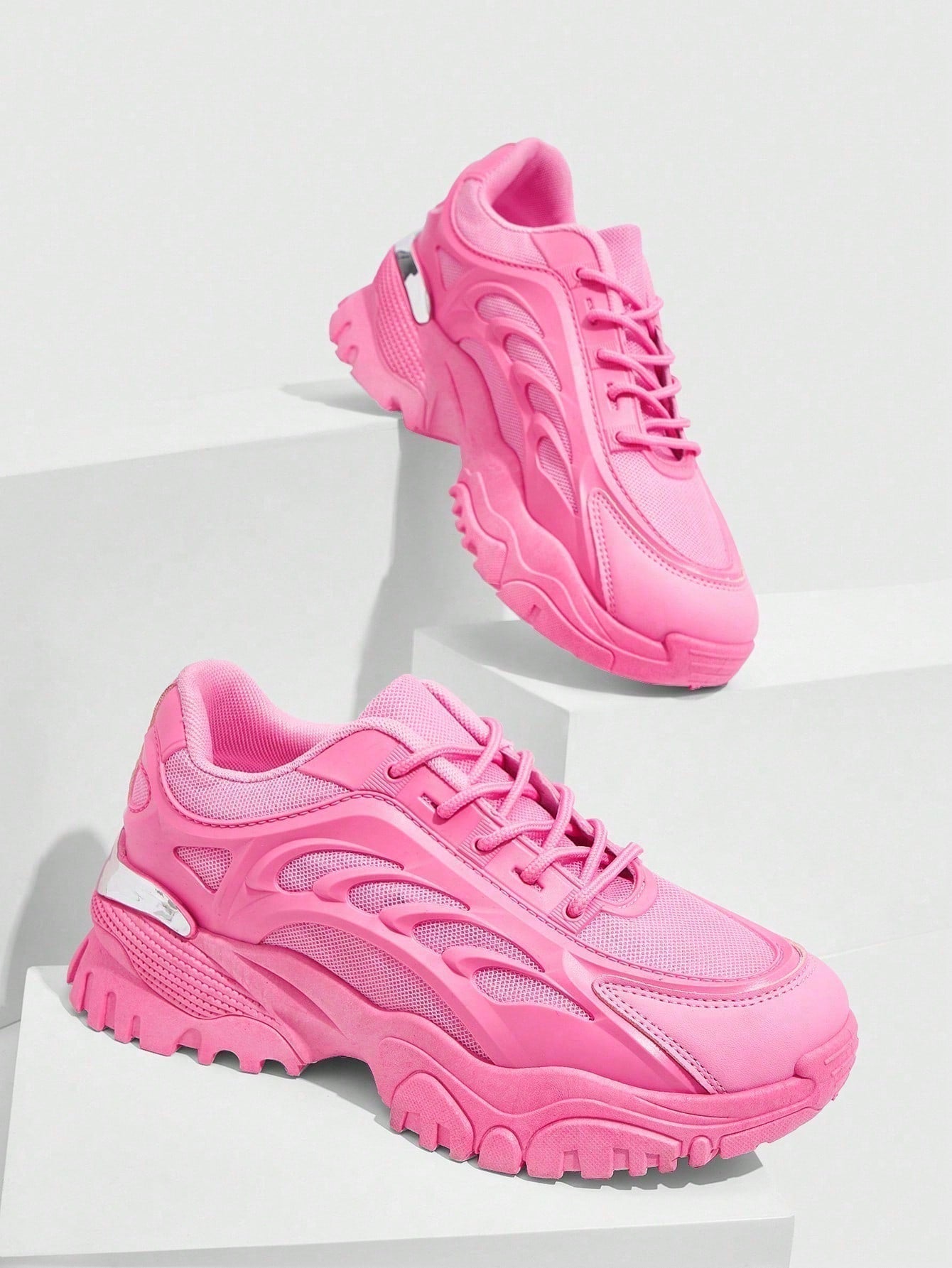 Plattform-Sneaker - Damensneaker mit dicker Sohle und Schnürsenkeln R&B