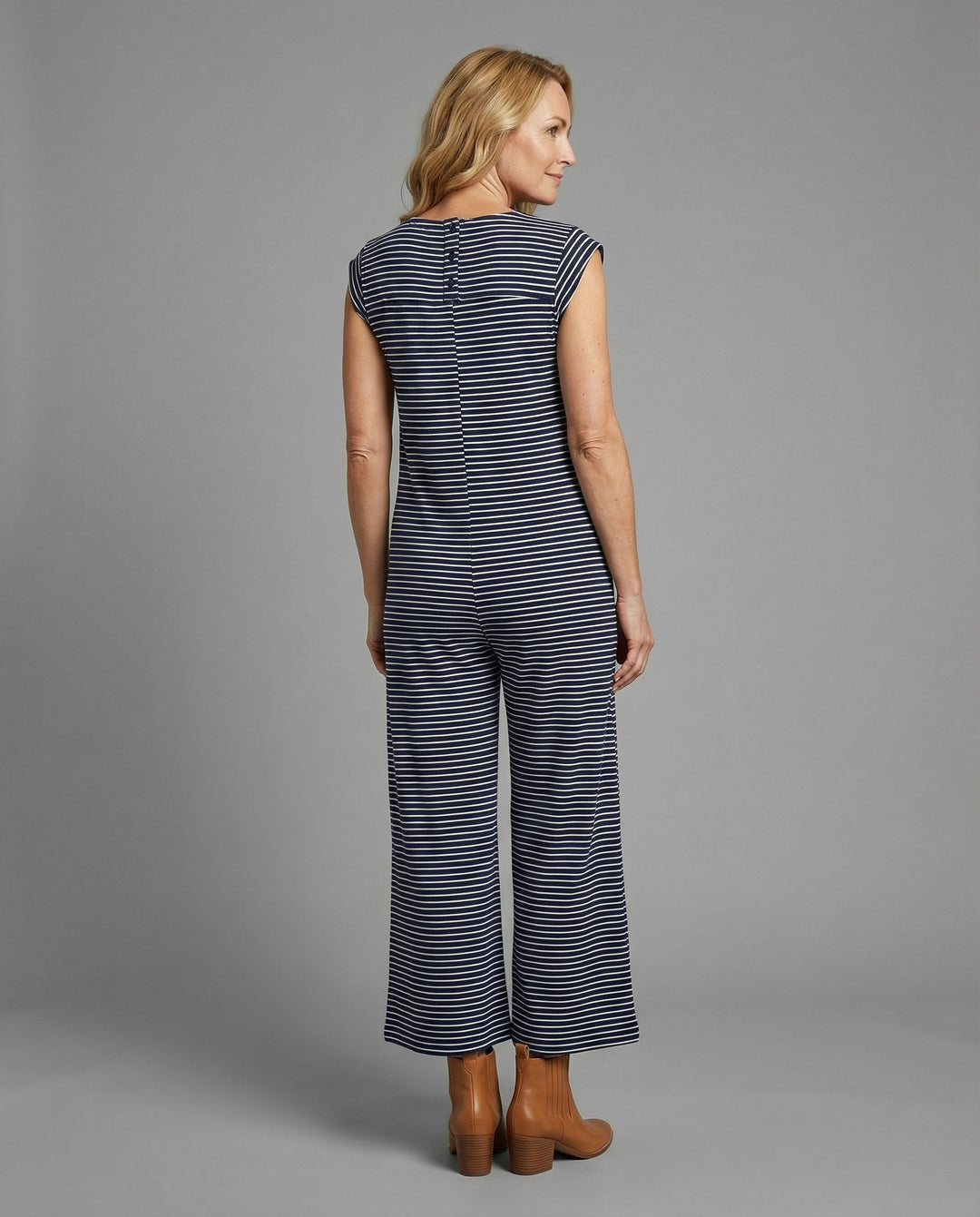 Product 15479710679370 - back_view