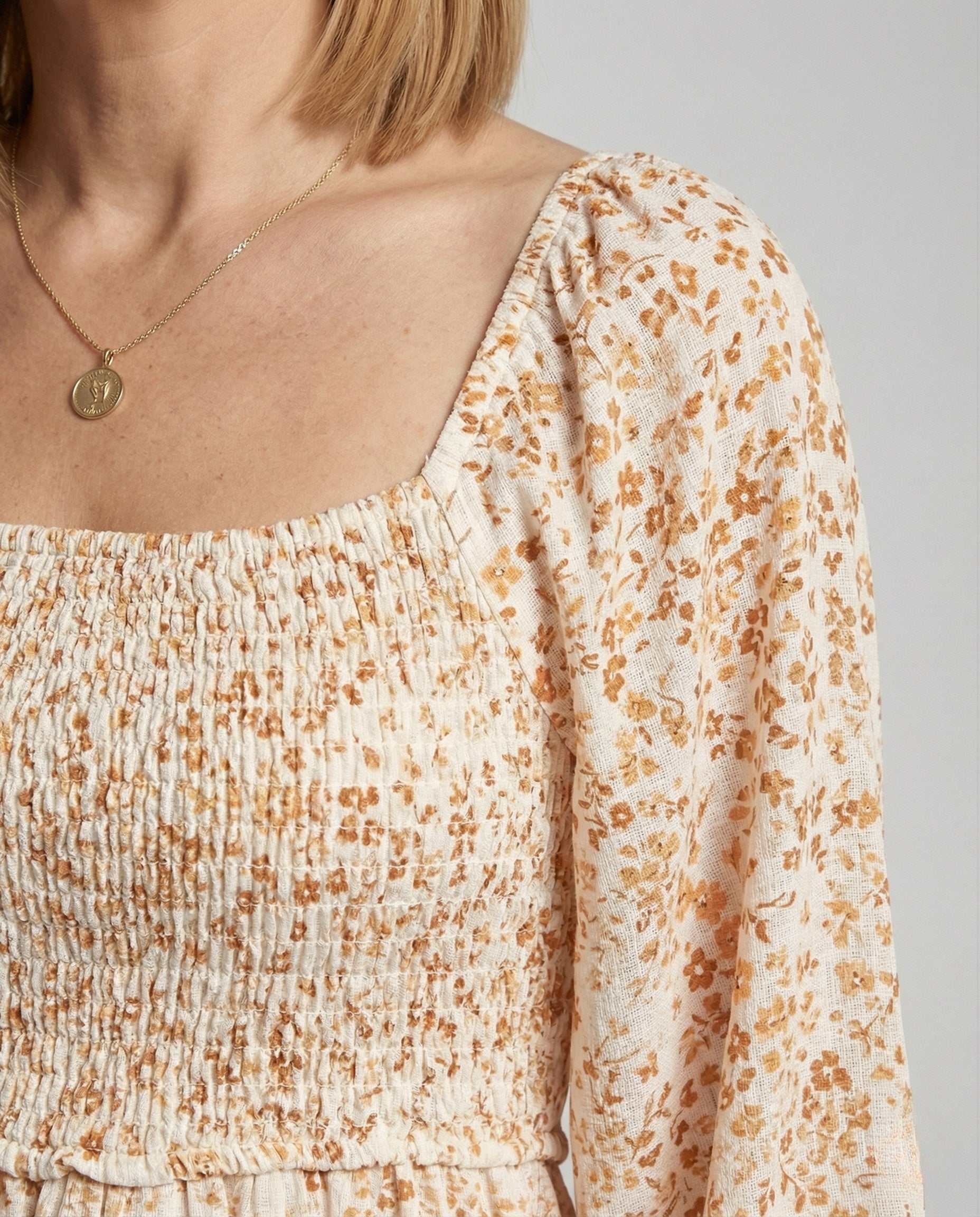 Product 15503799255370 - close_up_detail