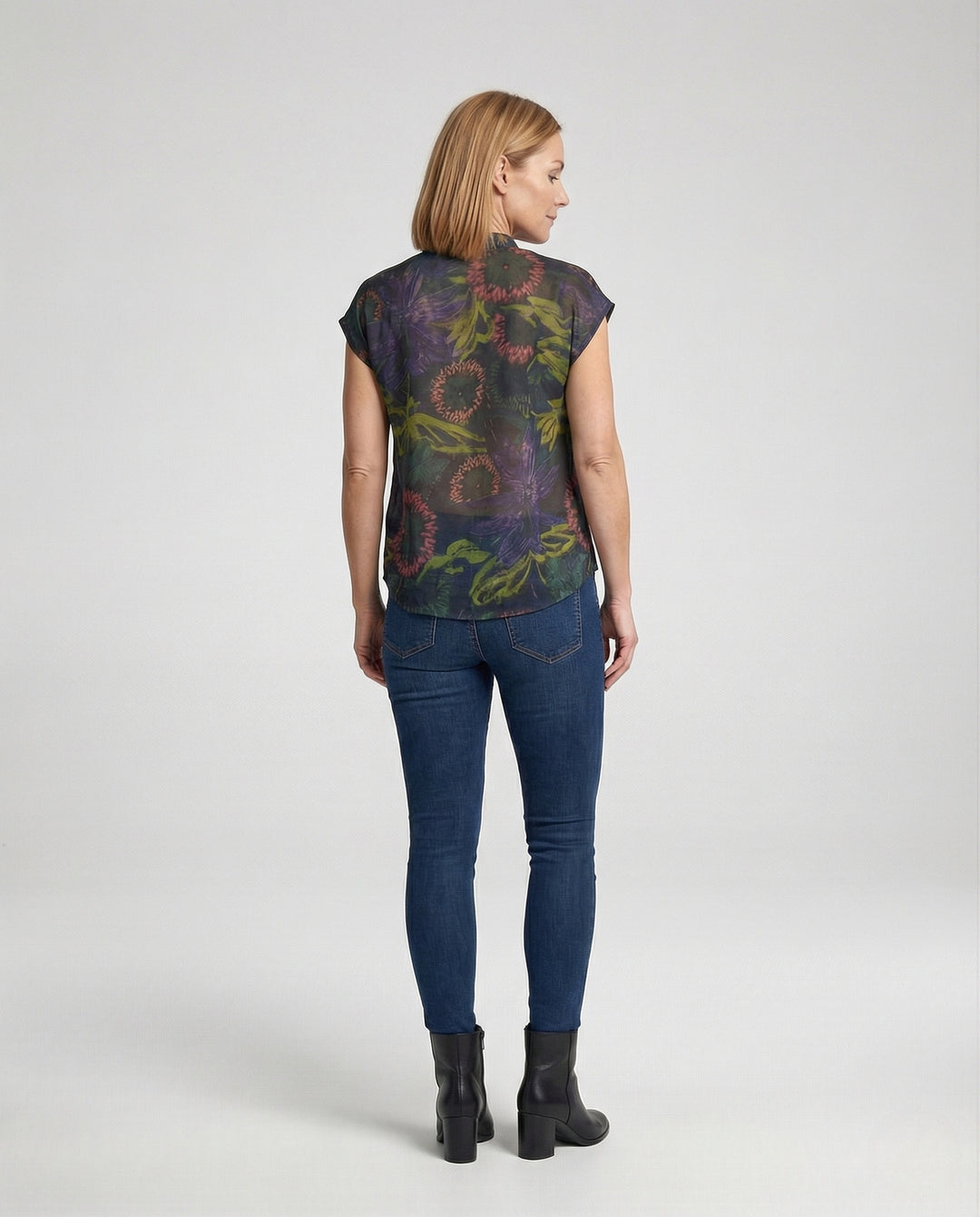 Product 15511754801482 - back_view