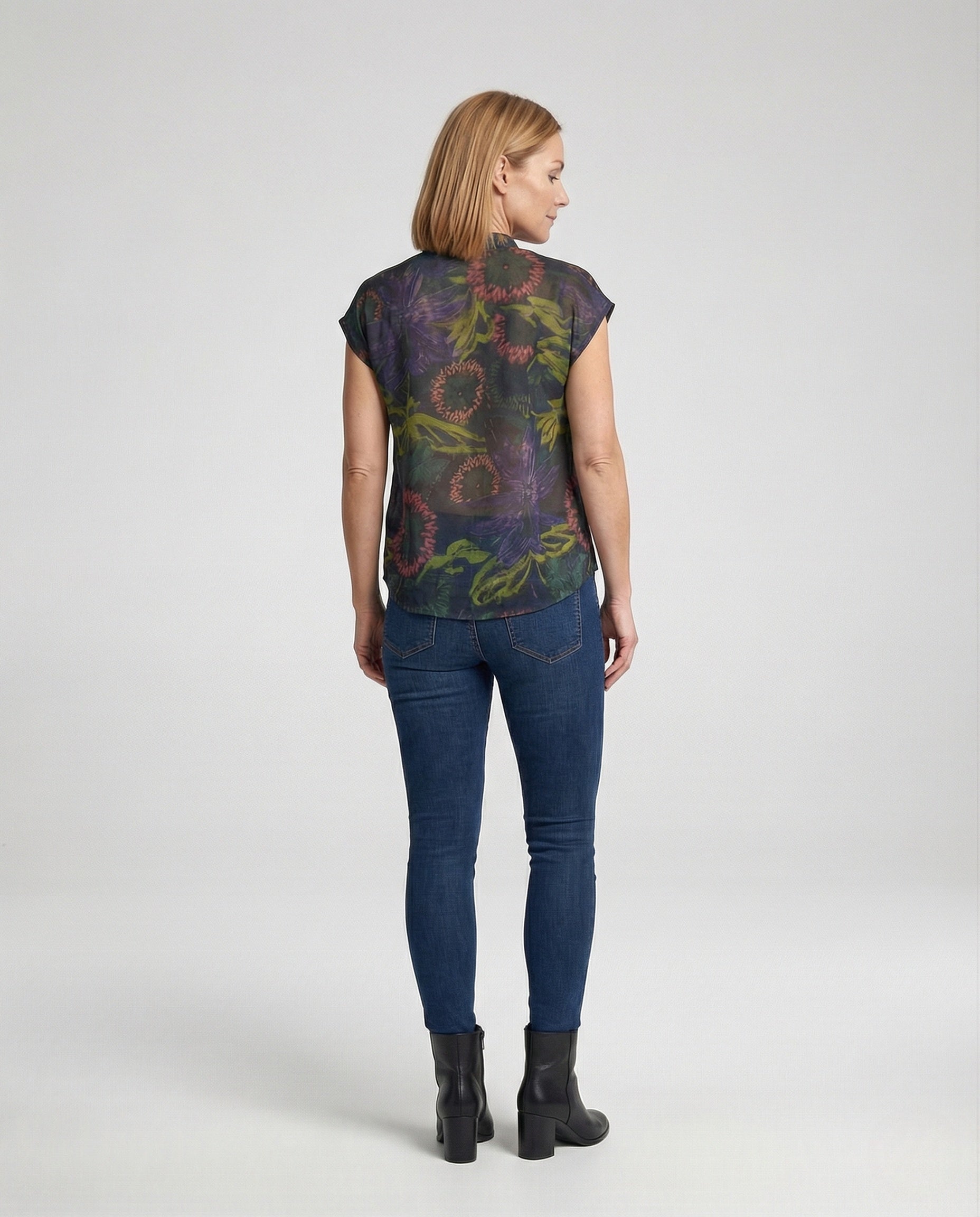 Product 15511754801482 - back_view