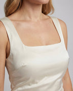 Product 15520729071946 - close_up_detail