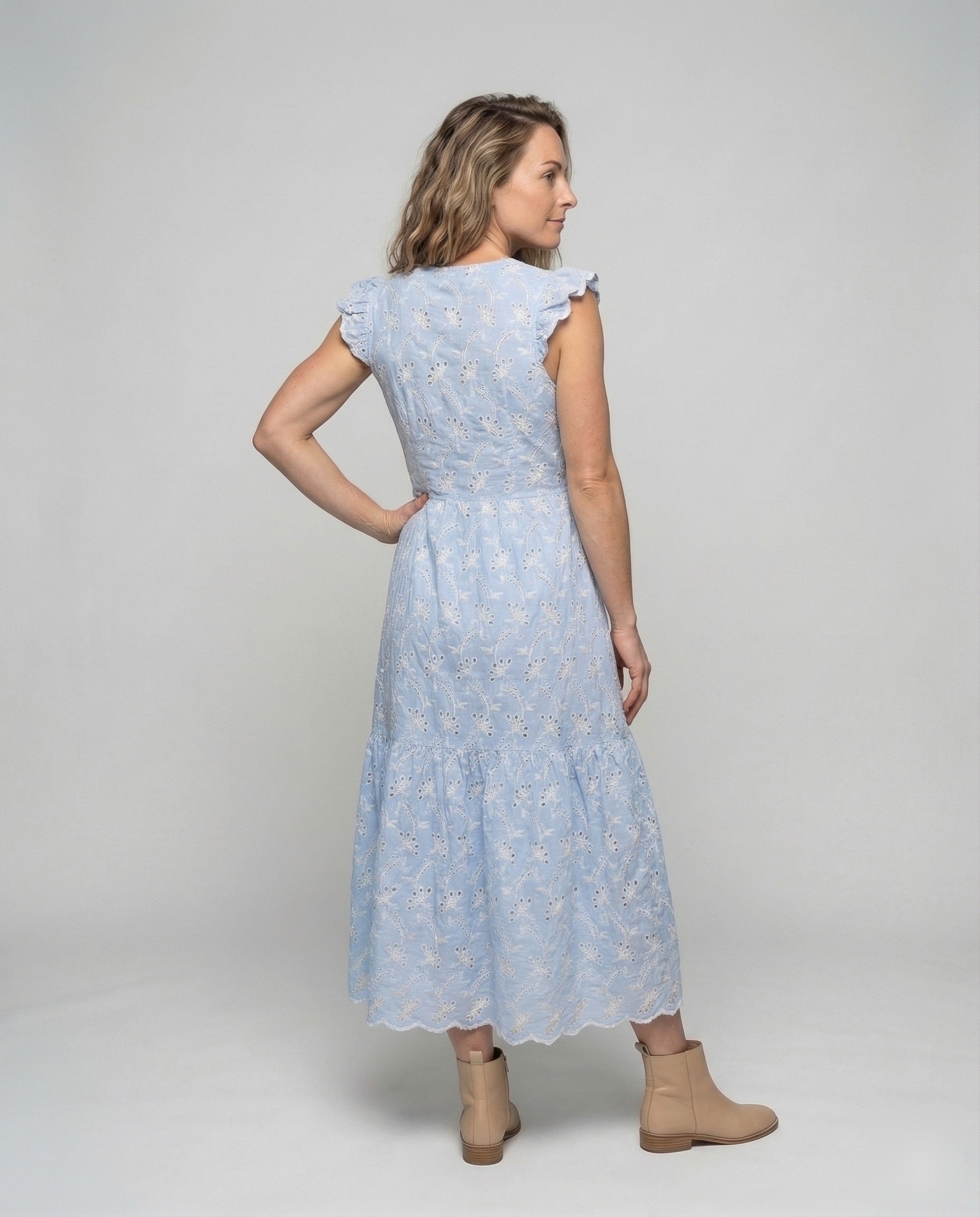 Product 15520733888842 - back_view