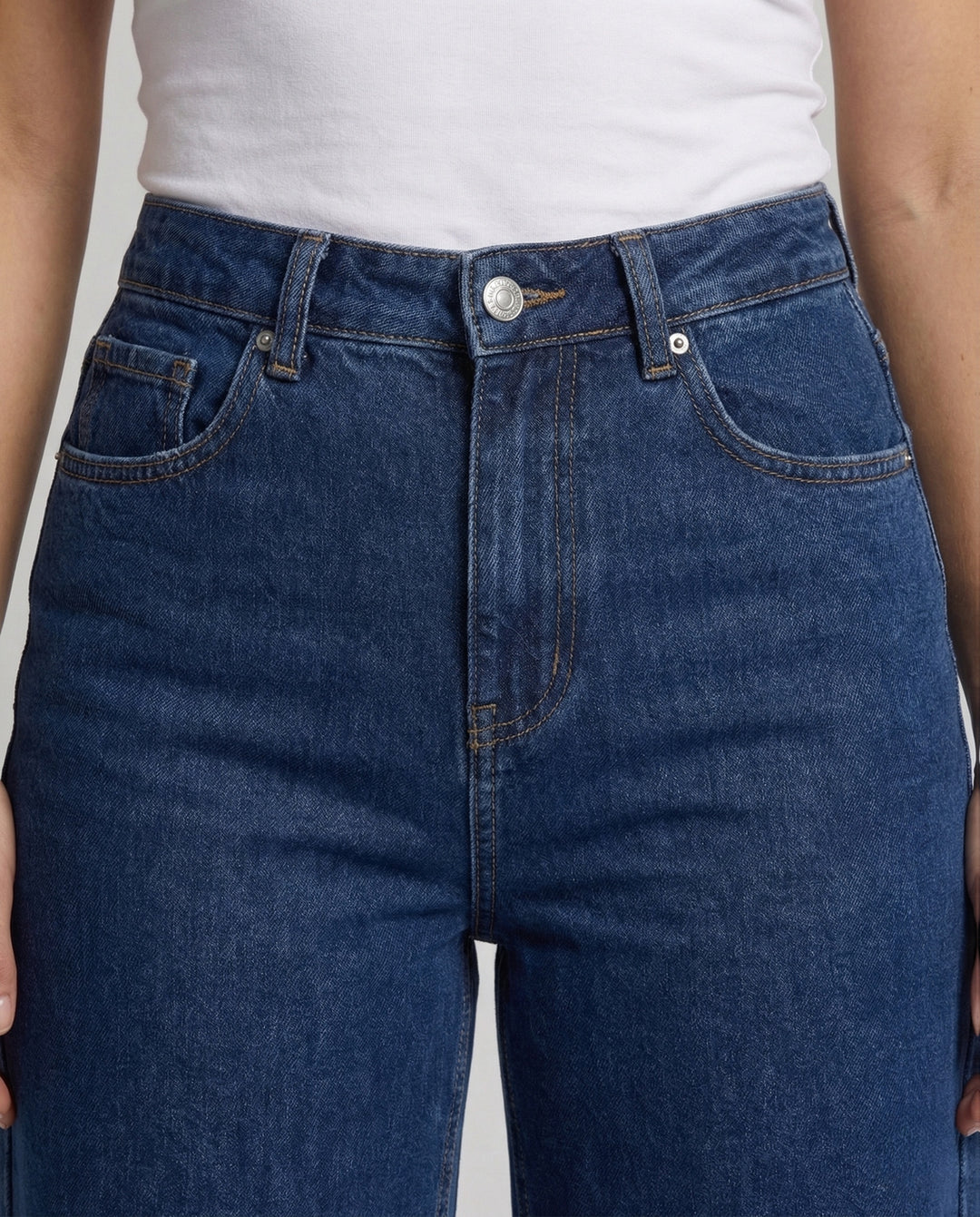 Product 15523576676682 - close_up_detail