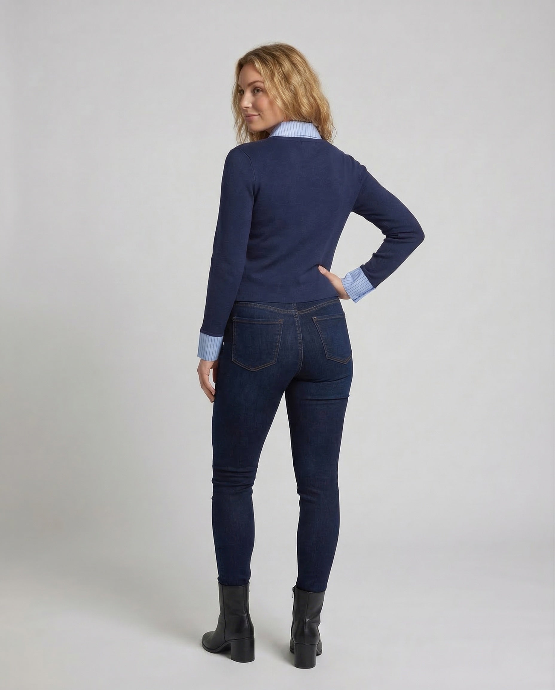 Product 15527655440714 - back_view