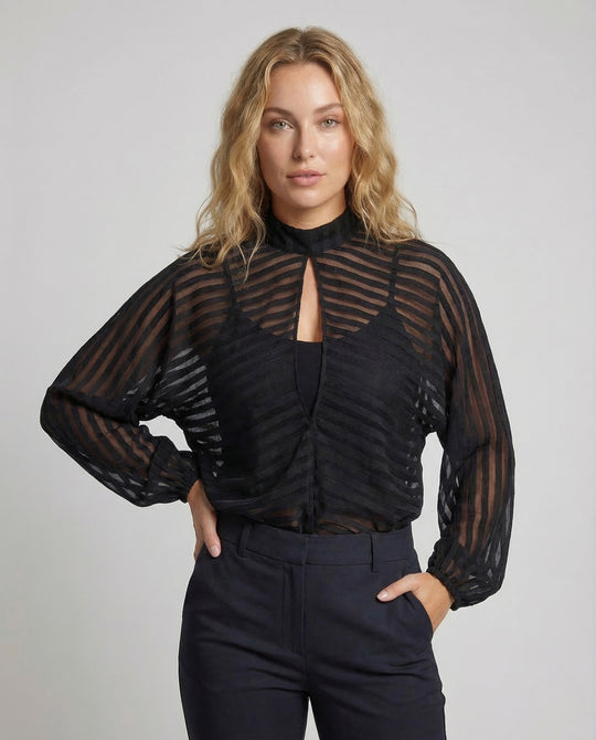 Product 15533338231114 - upper_body