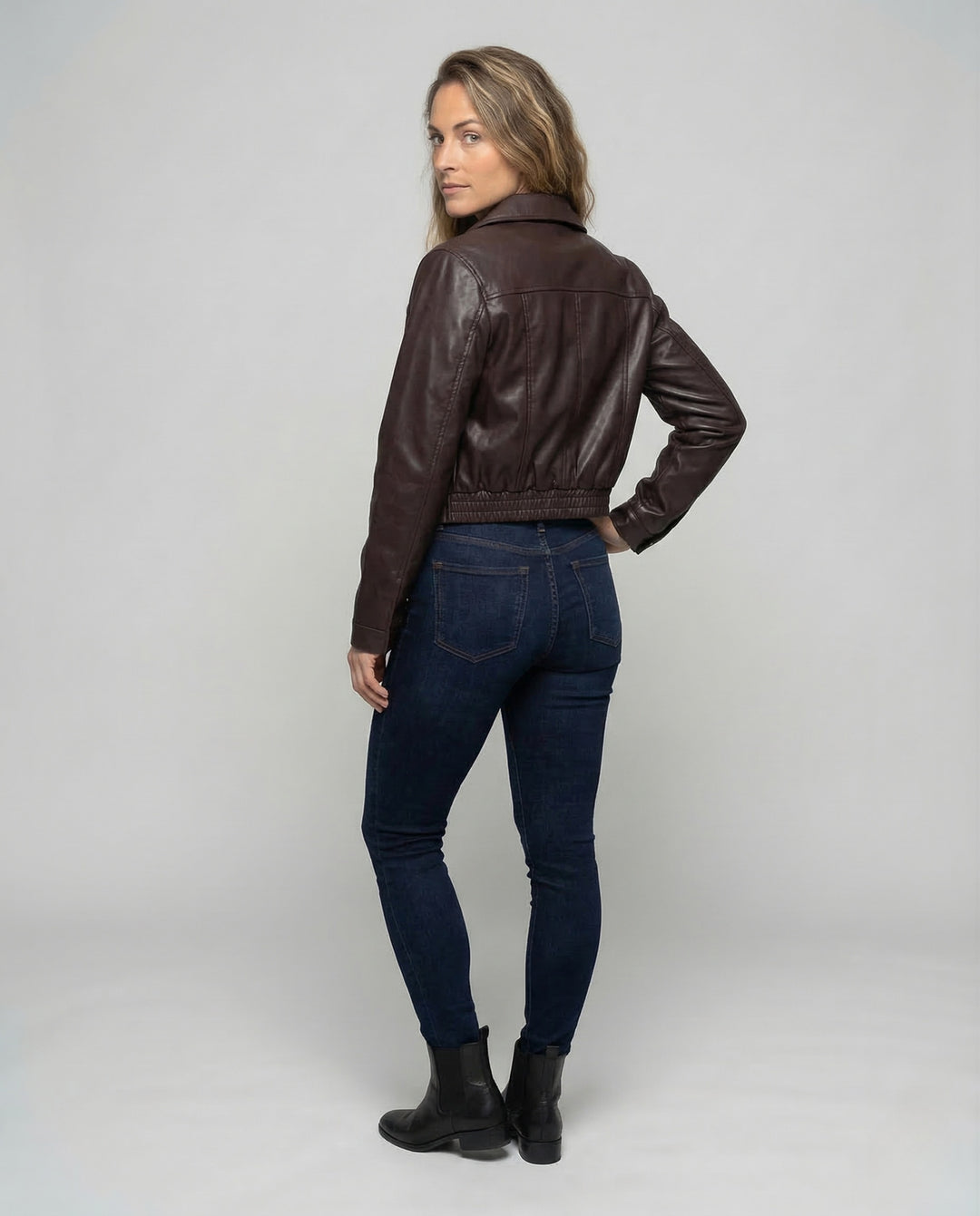 Product 15533342916938 - back_view