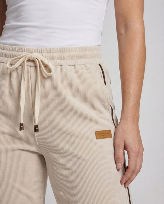Product 15533368607050 - close_up_detail