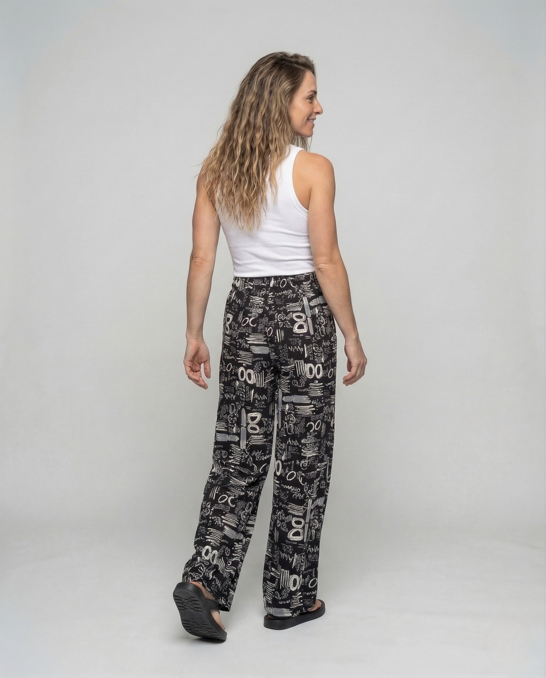 Product 15535311389002 - back_view