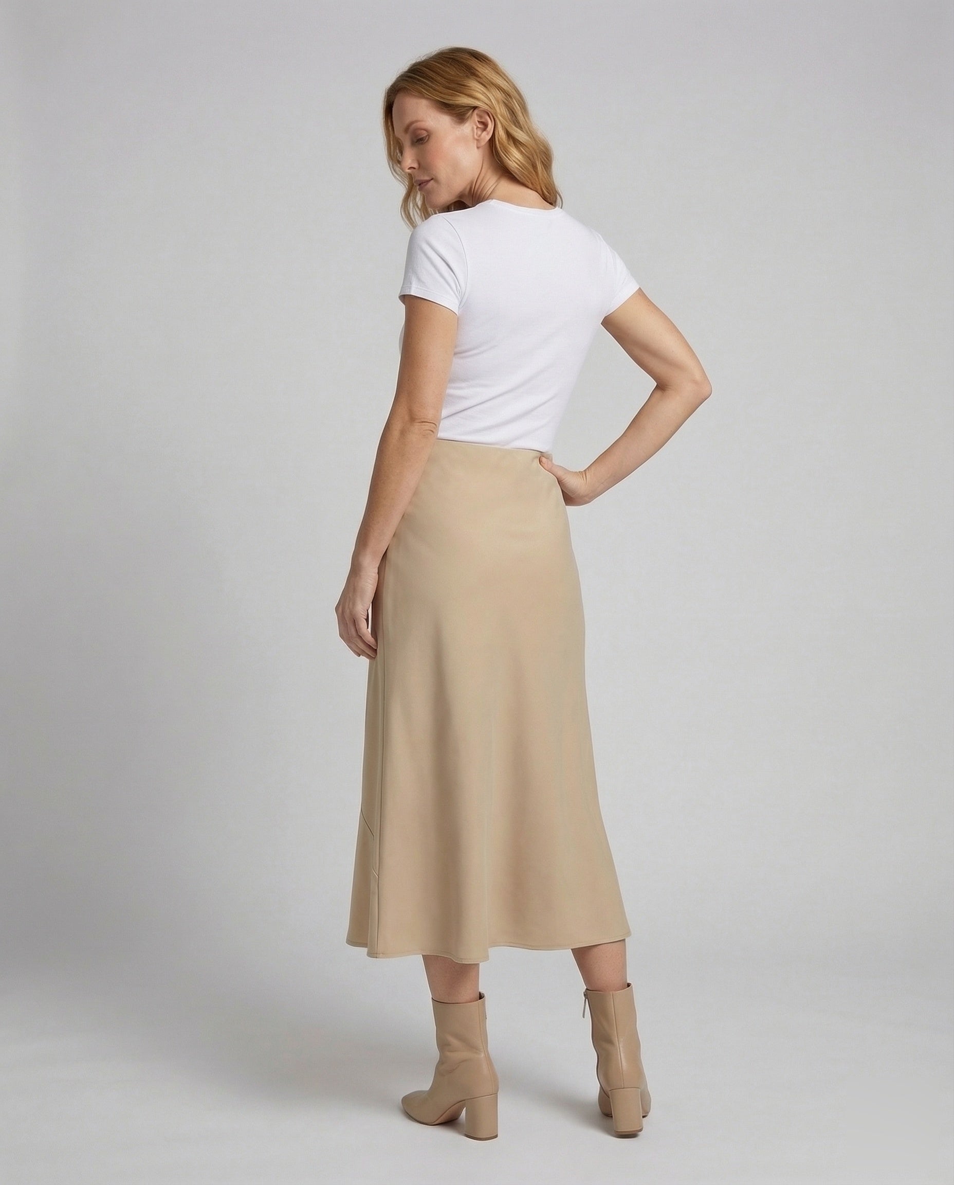 Product 15535318171978 - back_view