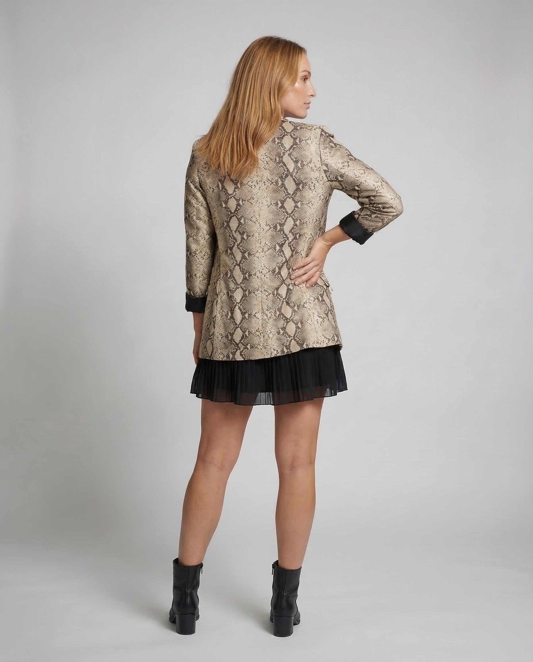 Product 15535332491594 - back_view