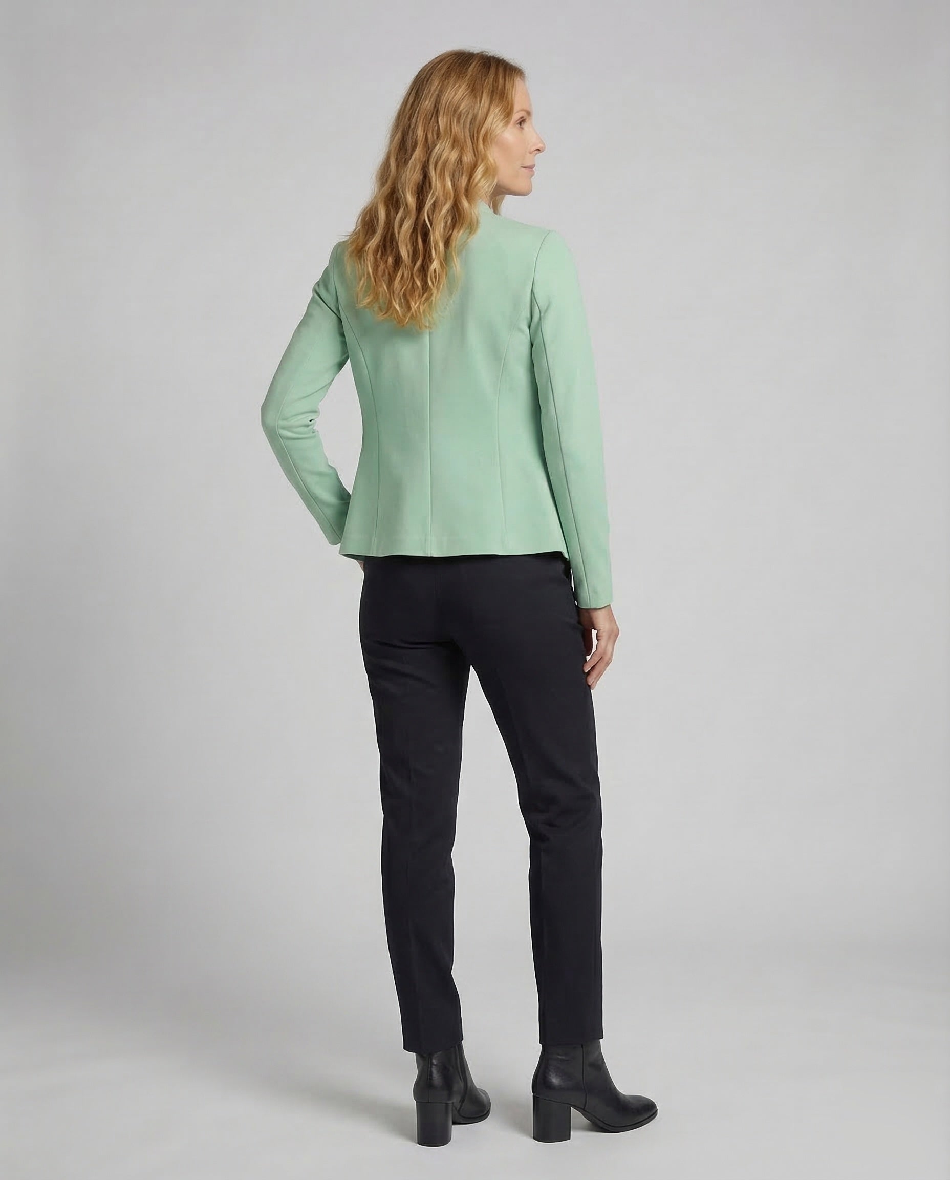 Product 15535332917578 - back_view