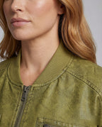 Product 15535337767242 - close_up_detail