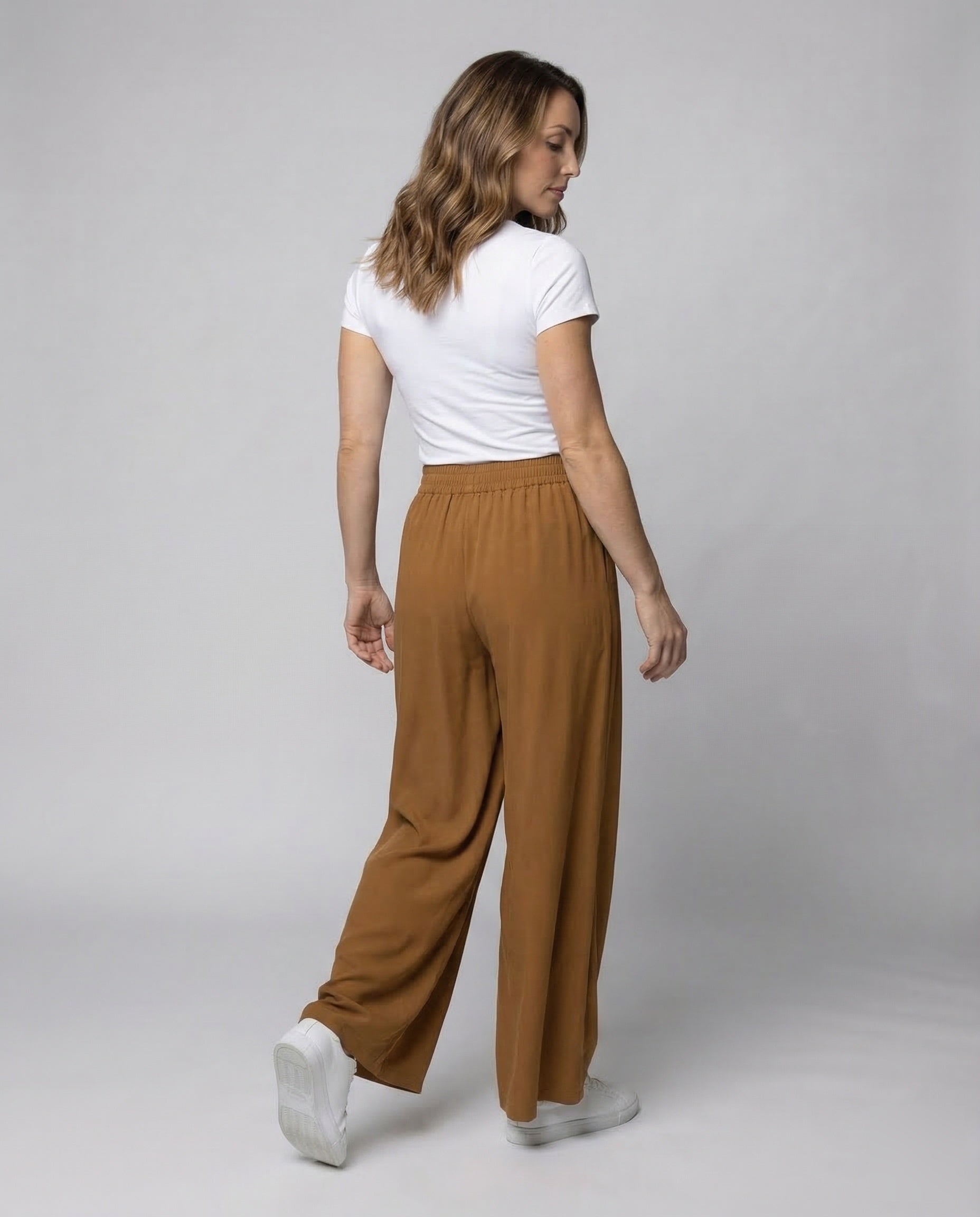 Product 15535343042890 - back_view