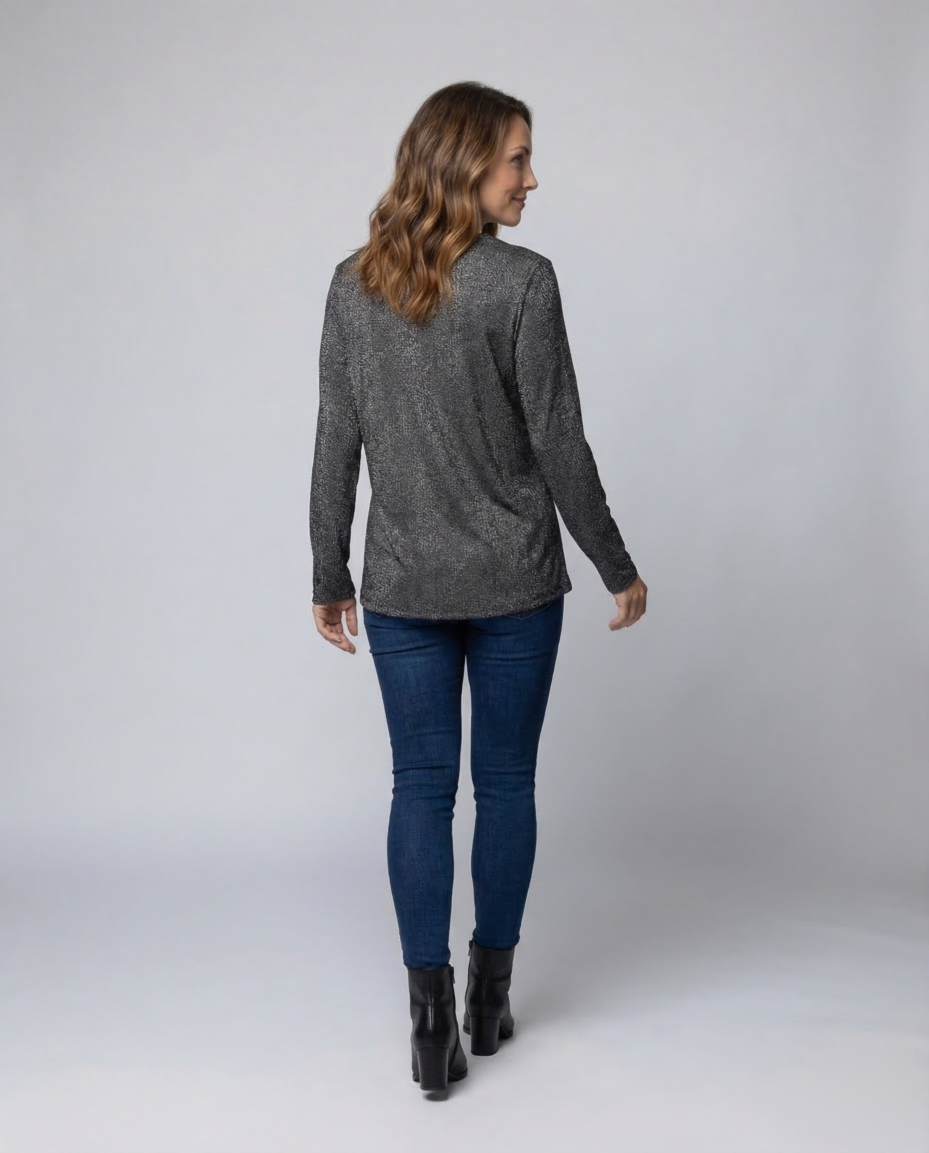 Product 15537196695882 - back_view