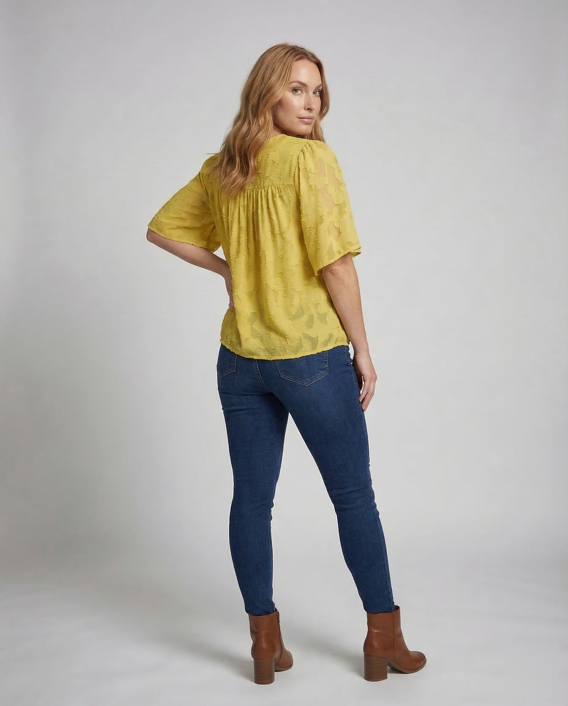 Product 15537203577162 - back_view