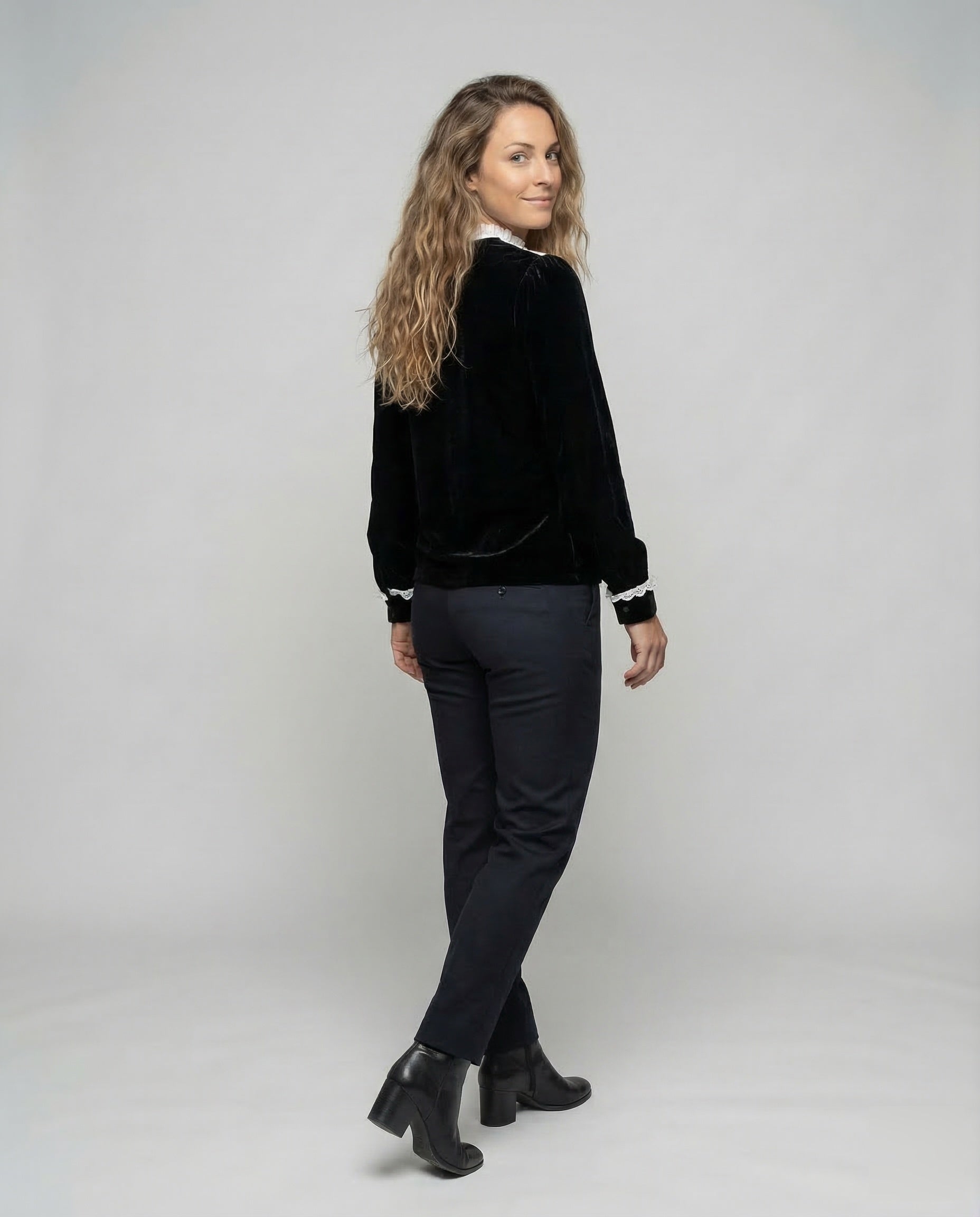 Product 15537211539786 - back_view
