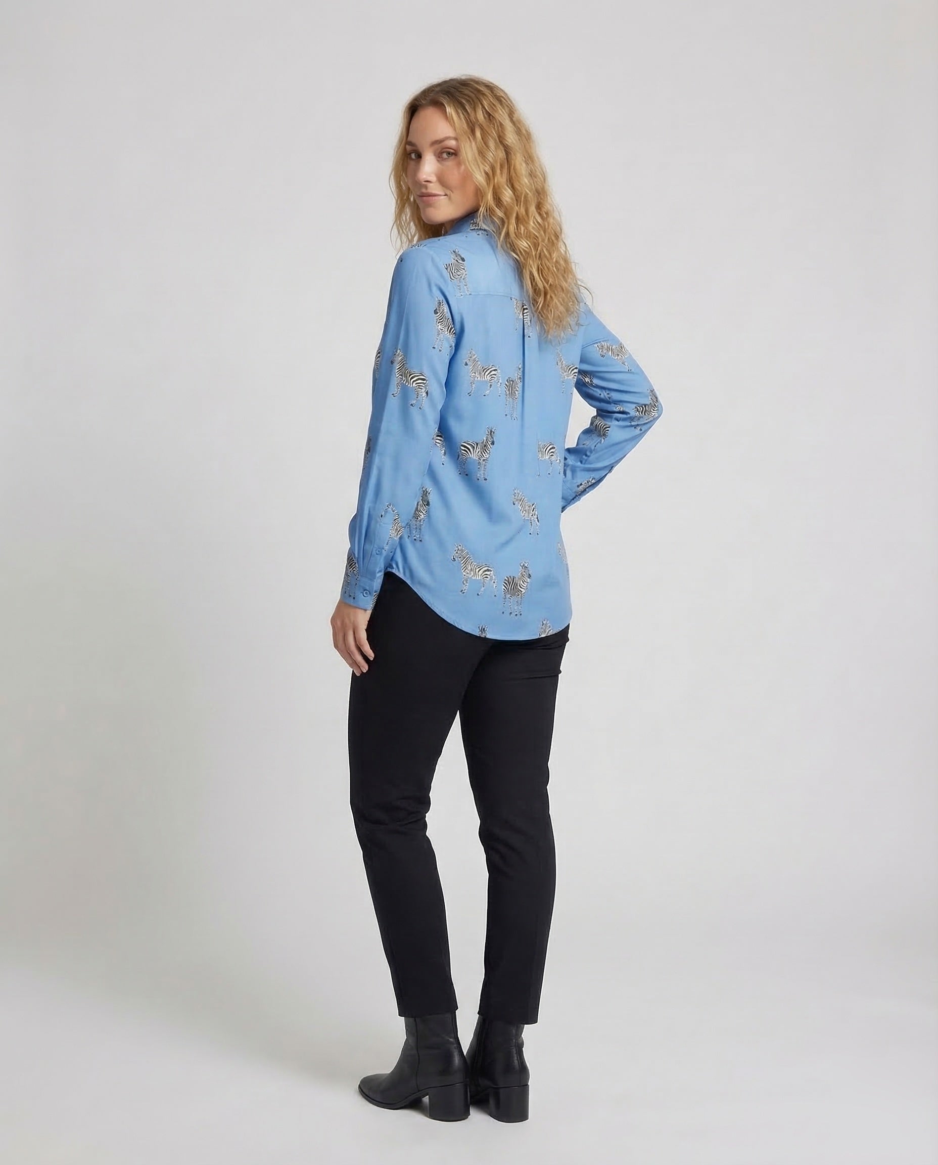 Product 15537211965770 - back_view