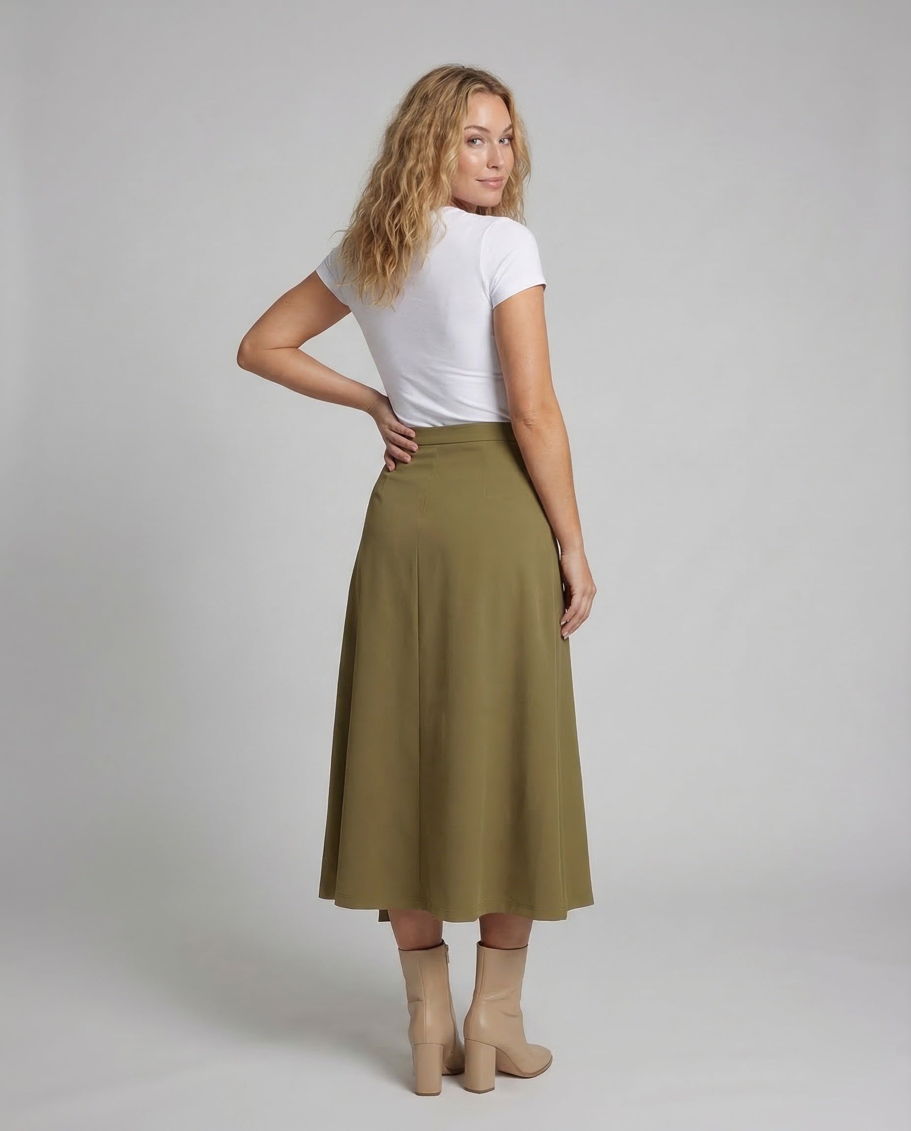 Product 15537216192842 - back_view