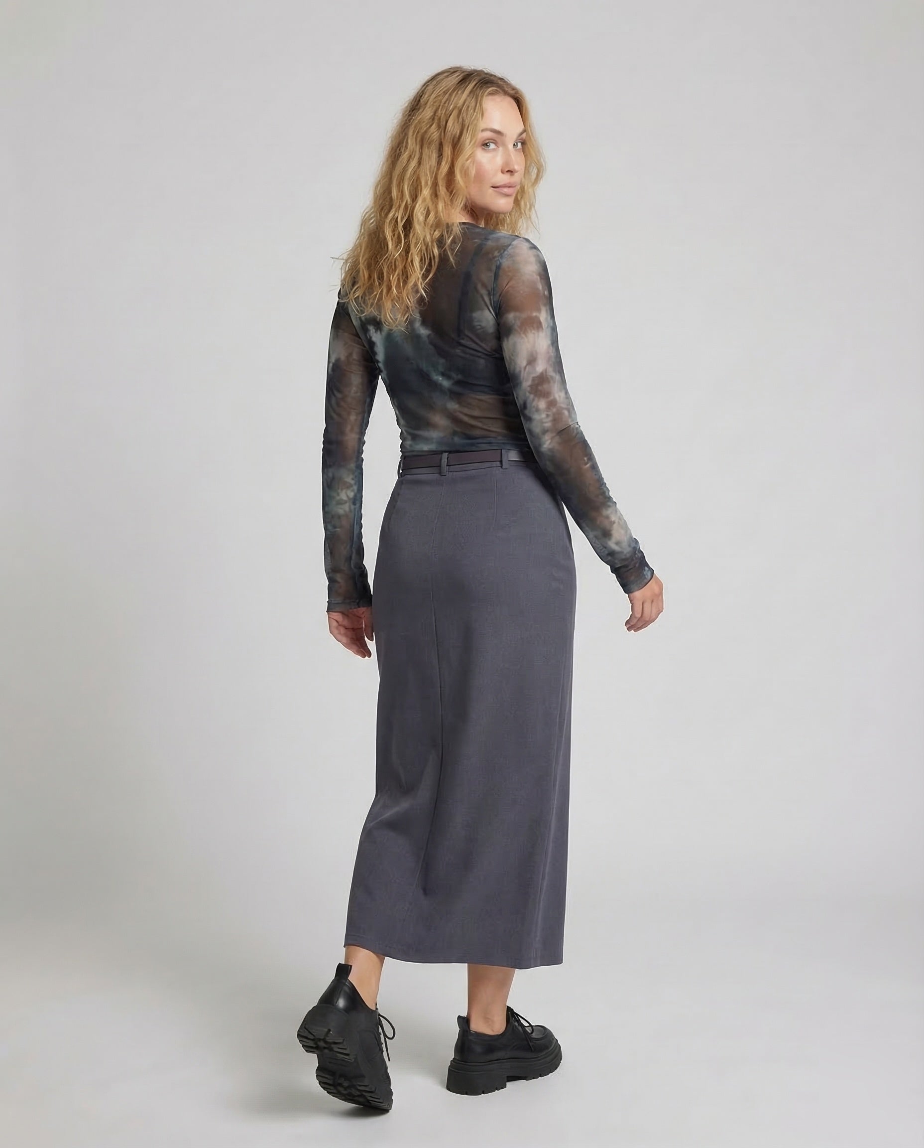 Product 15537220288842 - back_view