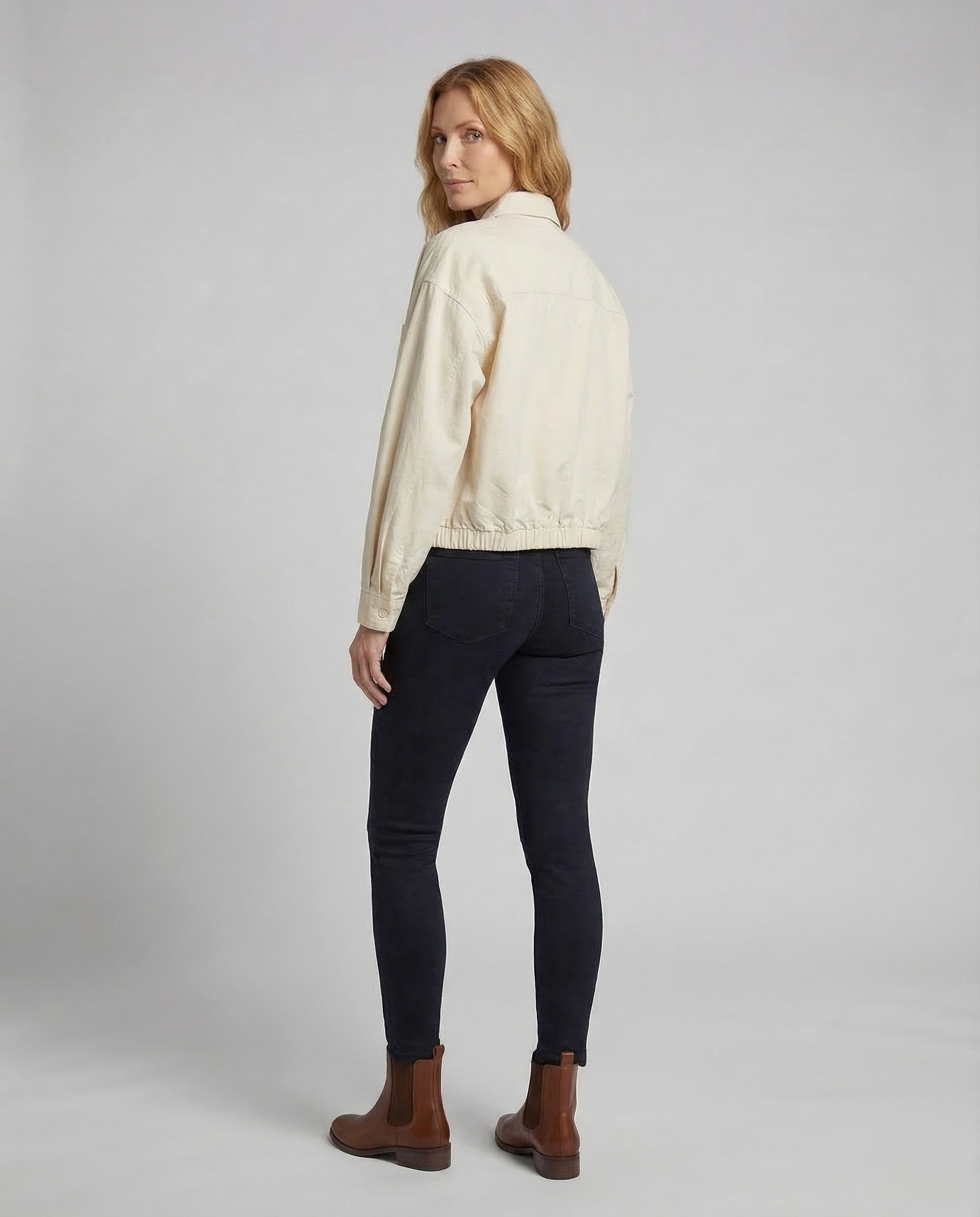 Product 15539105825098 - back_view