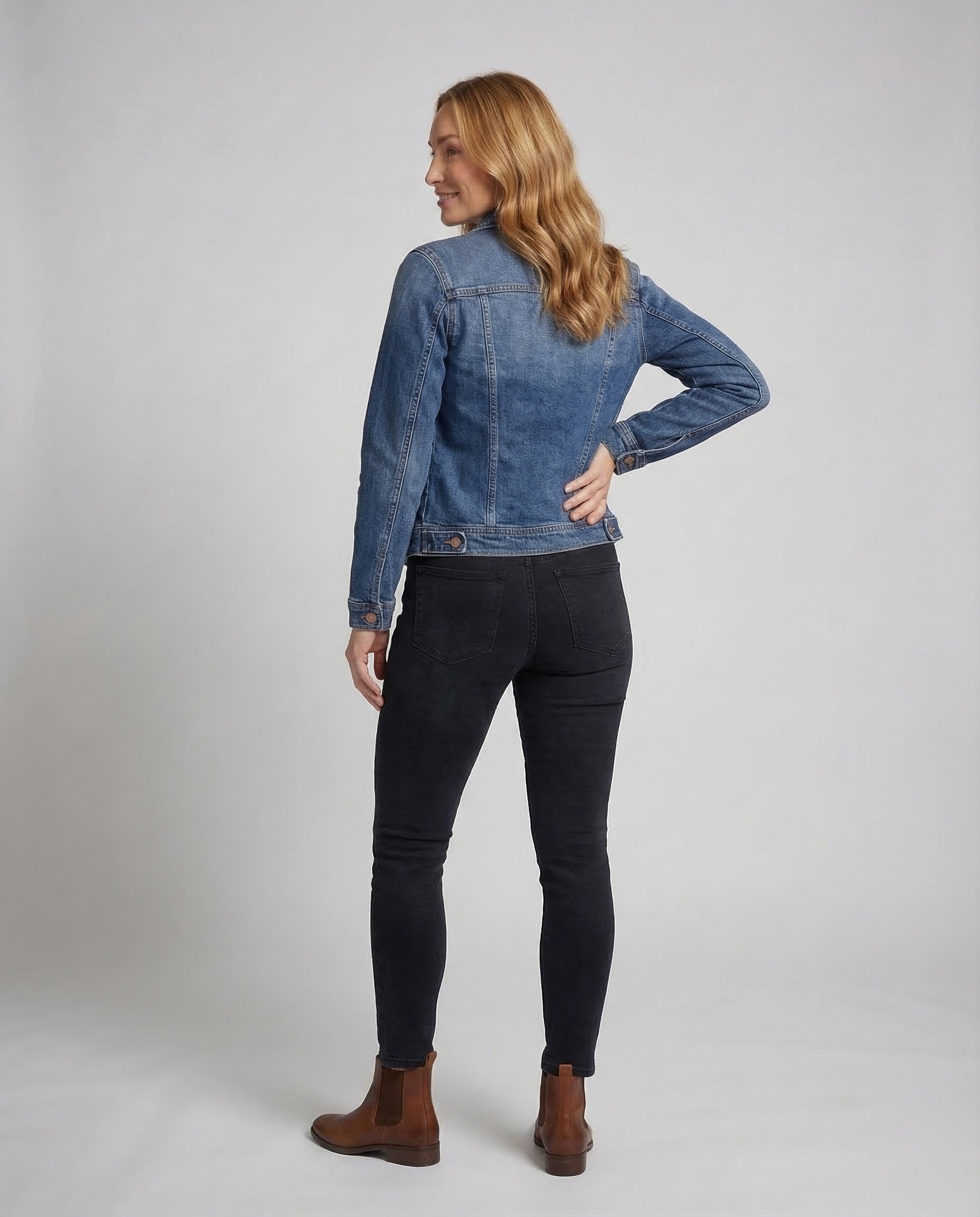 Product 15539106808138 - back_view