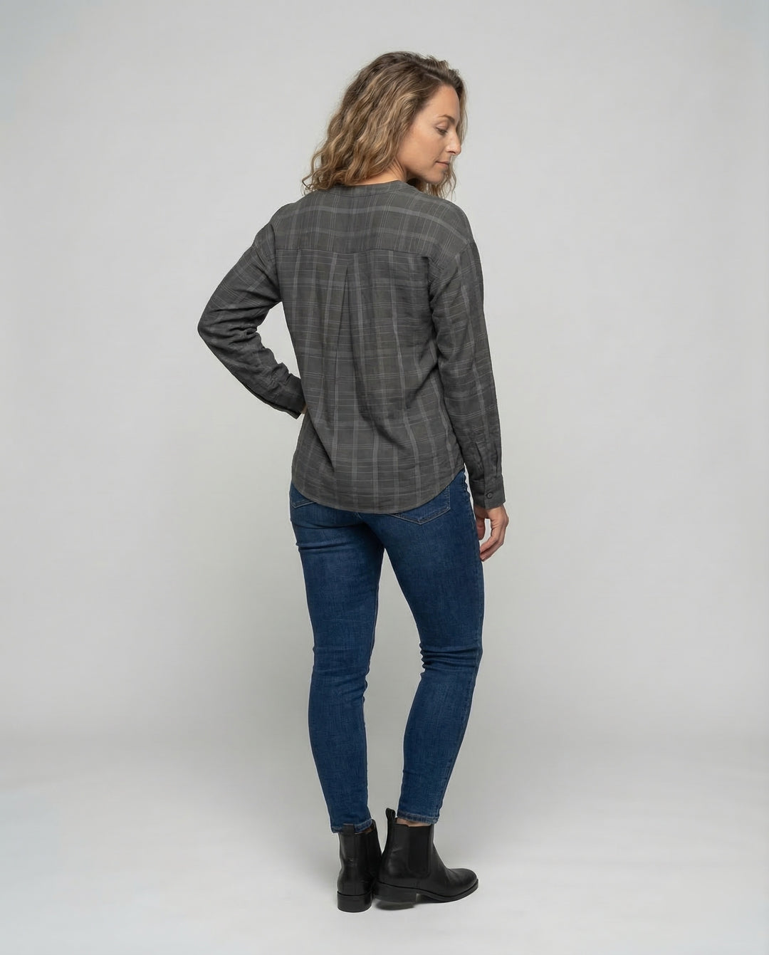 Product 15539110379850 - back_view