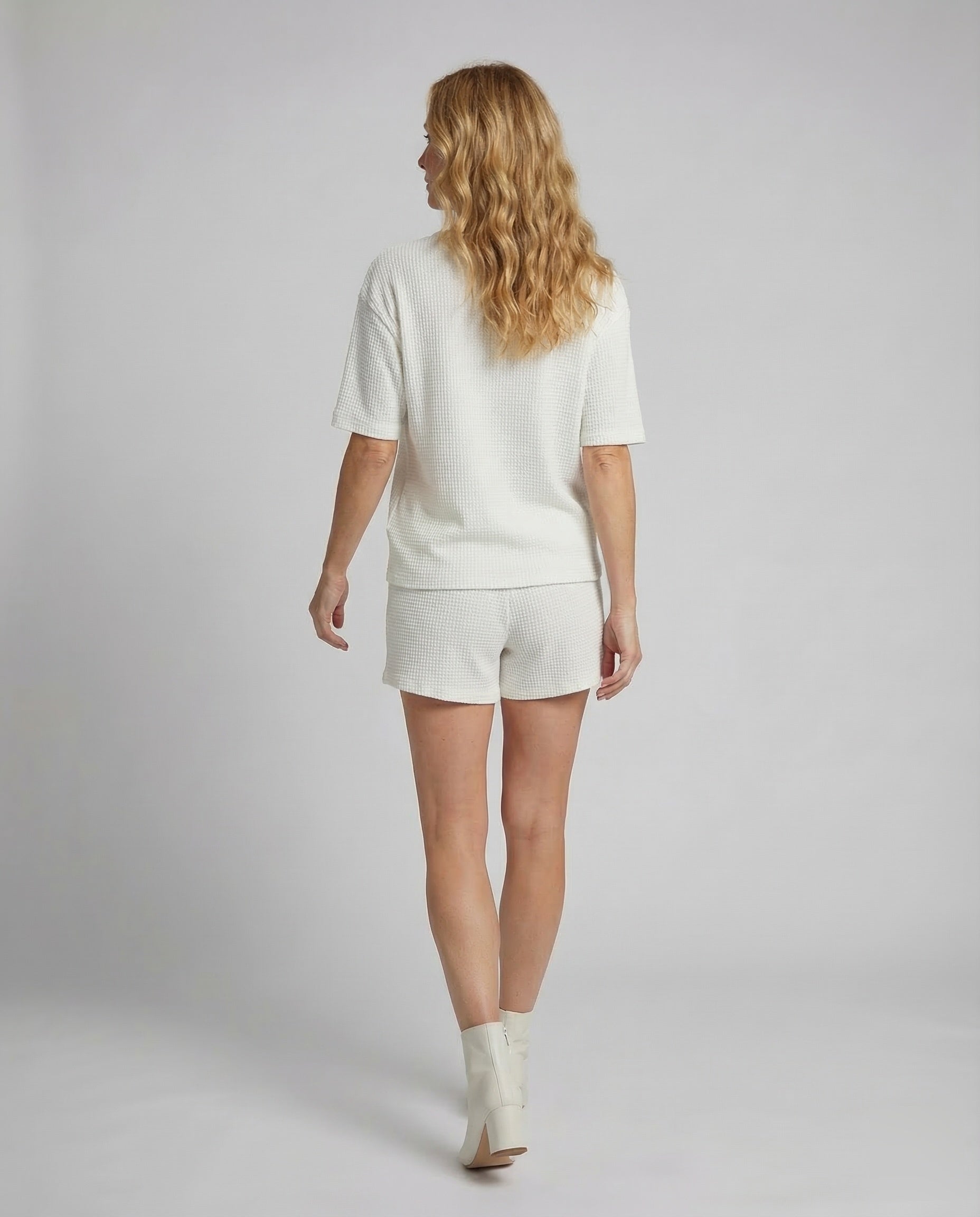 Product 15539111854410 - back_view