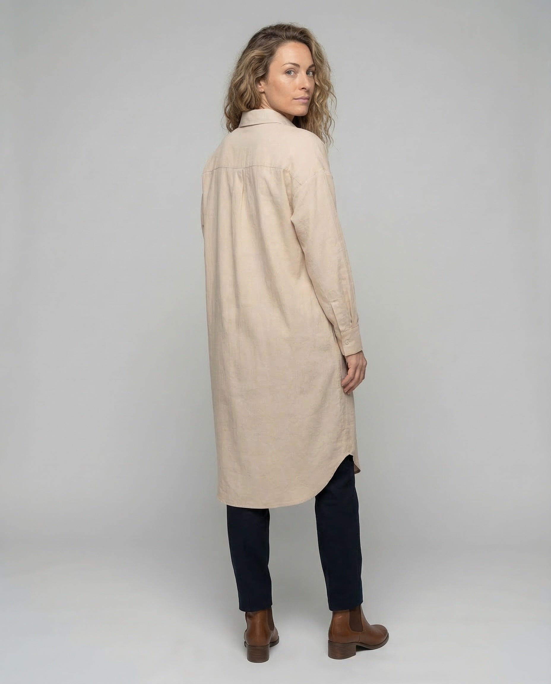 Product 15539115786570 - back_view