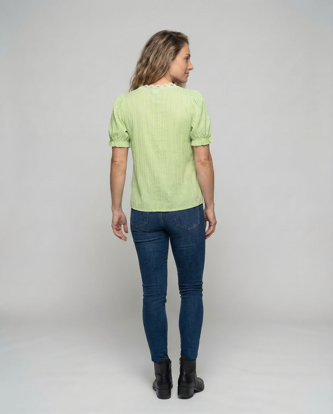 Product 15539117556042 - back_view