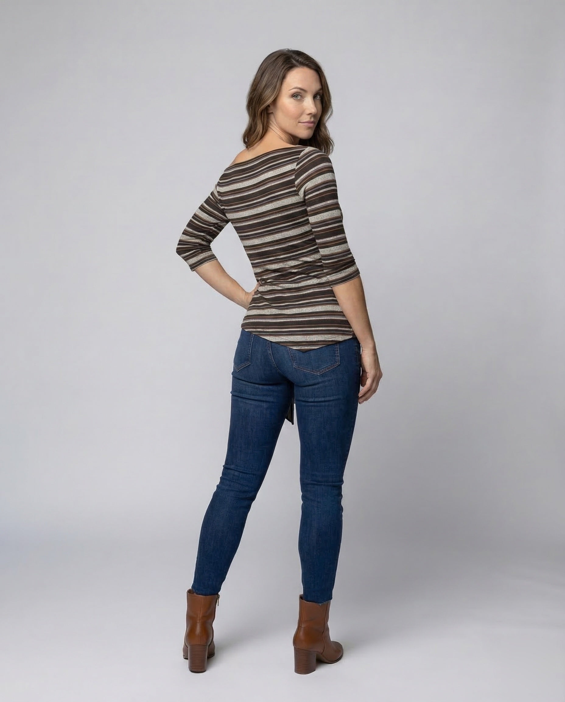 Product 15539118342474 - back_view