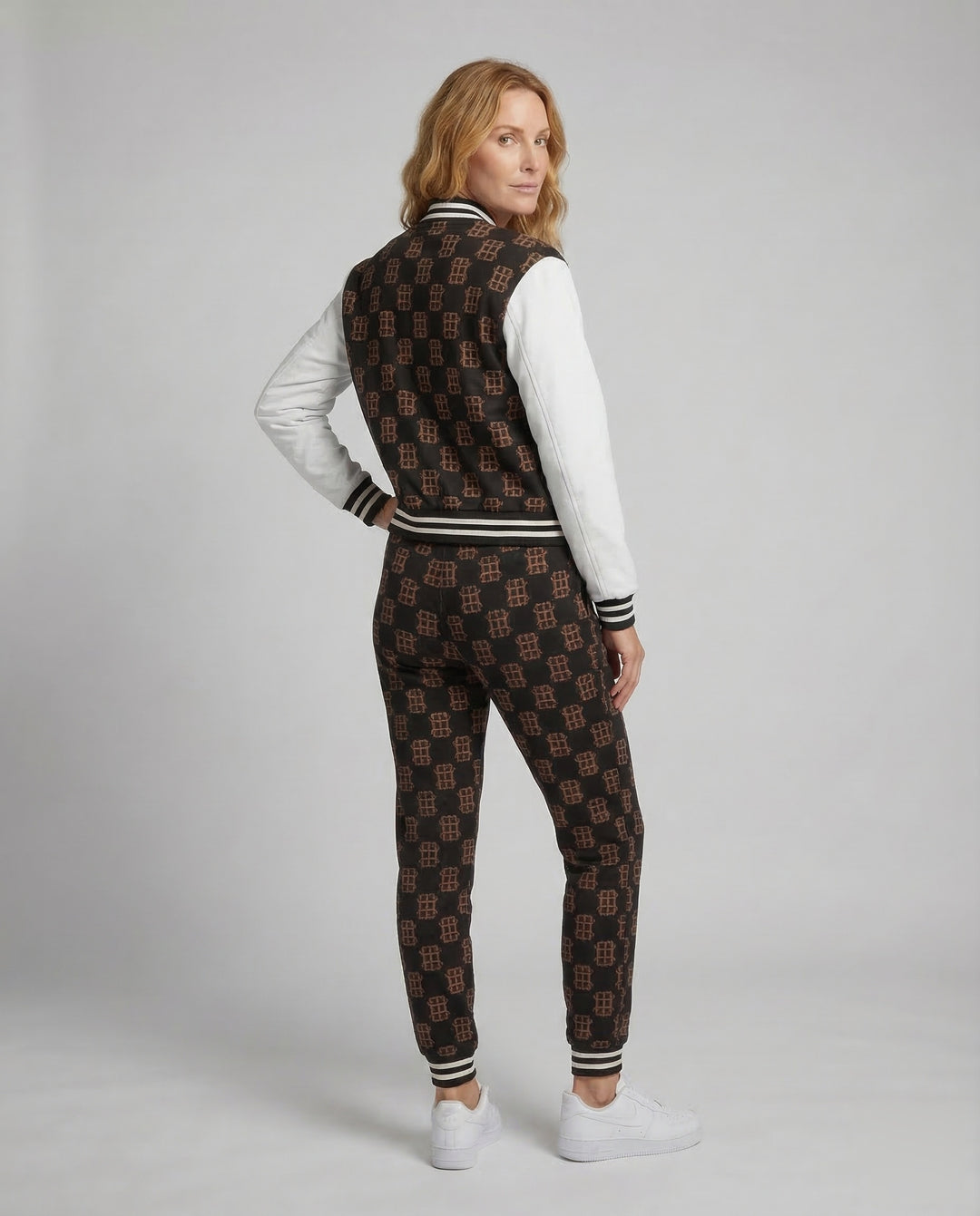 Product 15539125748042 - back_view